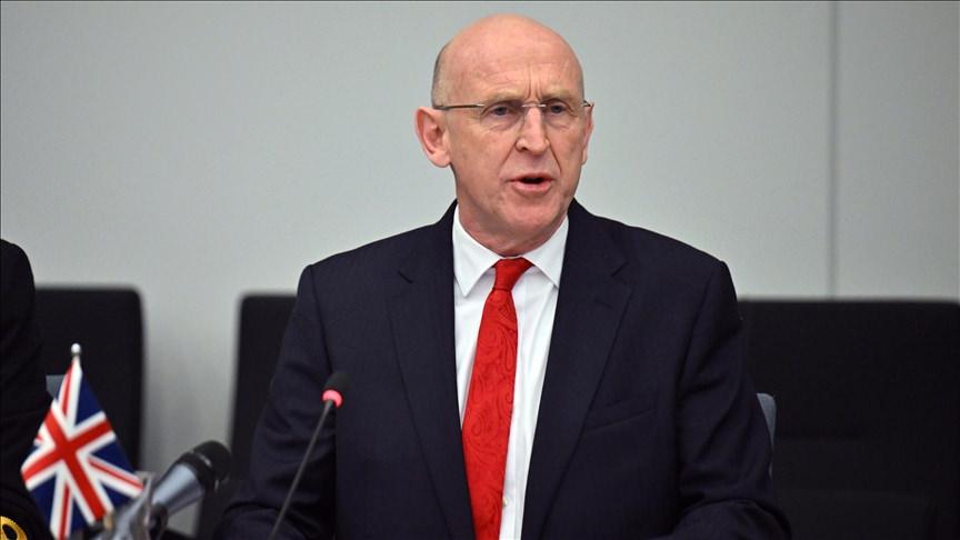 İngiltere Savunma Bakanı John Healey
