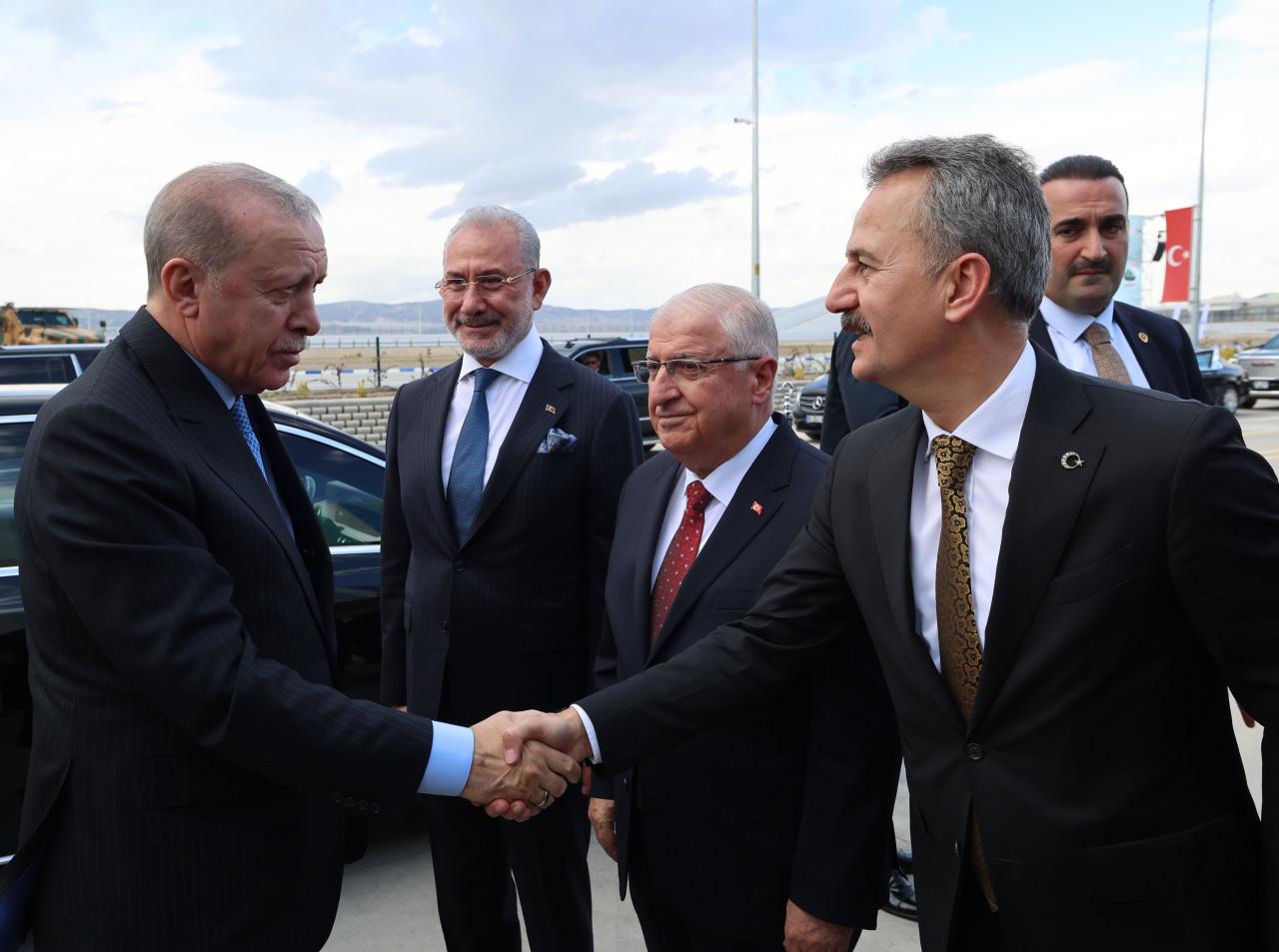 Cumhurbaşkanı Recep Tayyip Erdoğan, ALTAY Tankı Seri Üretim Tesisi Açılışı ve İlk Tank Teslimat Töreni'ne katıldı.