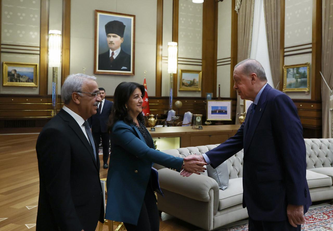 Cumhurbaşkanı Erdoğan DEM heyetini kabul etti