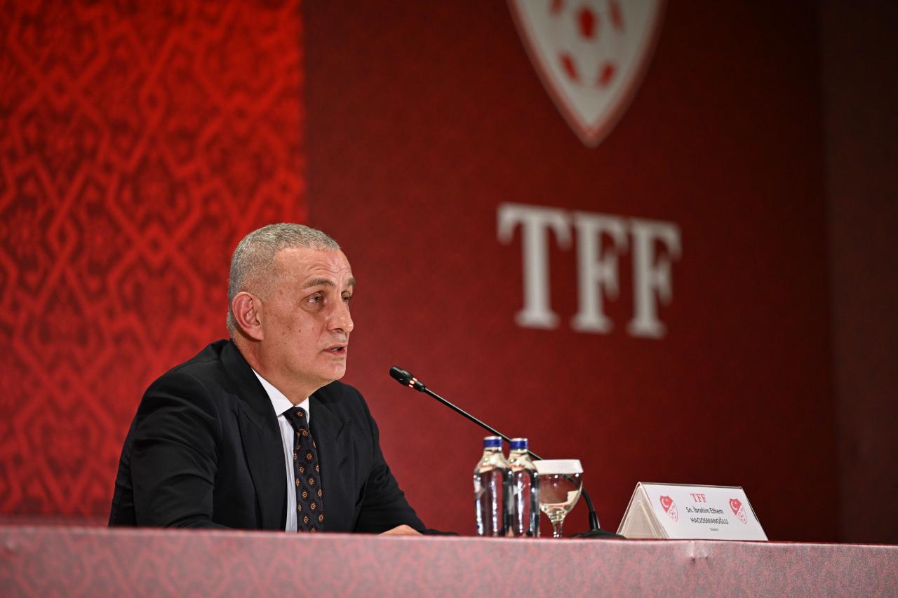 TFF Başkanı İbrahim Hacıosmanoğlu, Riva'da TFF'nin tesislerinde 152 aktif hakemin bahis oynadığını duyurdu.