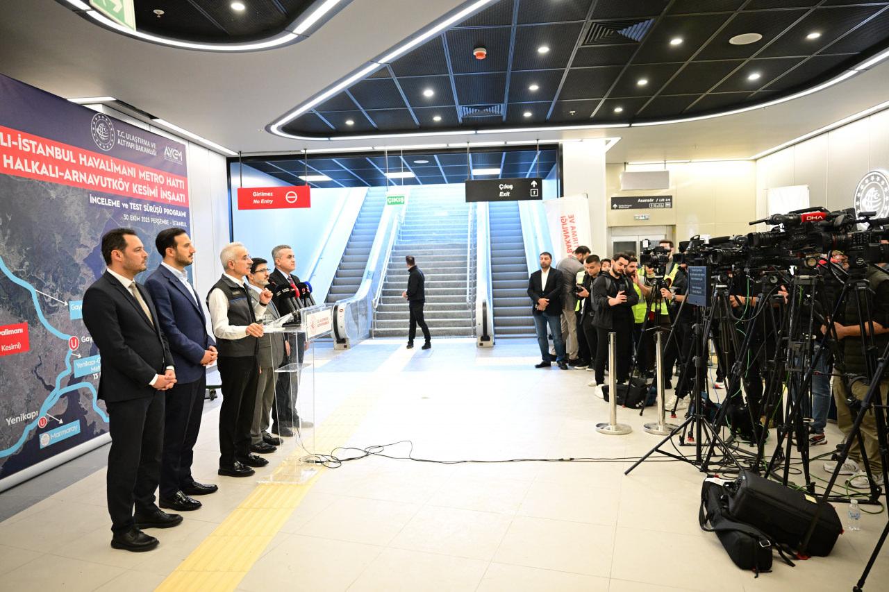 Ulaştırma ve Altyapı Bakanı Abdulkadir Uraloğlu