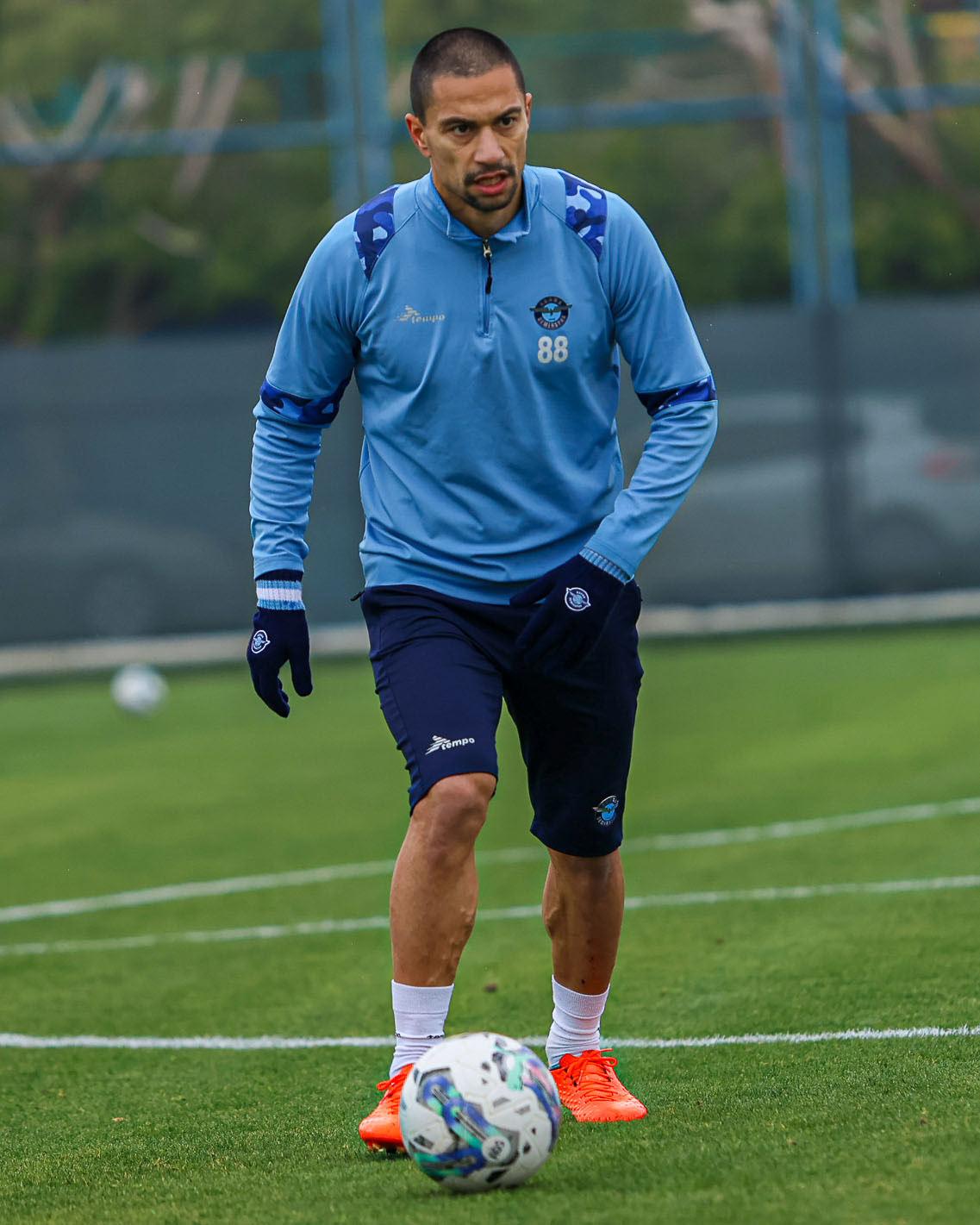 Gökhan İnler, Adana Demirspor formasıyla antrenmanda, 31 Ocak 2023