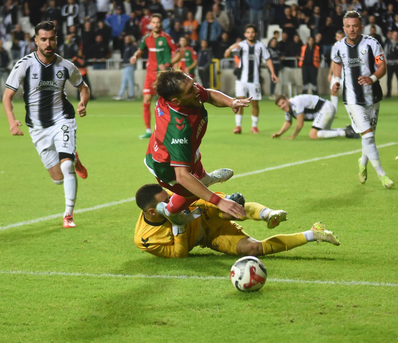 Karşıyaka Spor Kulübü, Altay ile oynadıkları 3. Lig karşılaşmasının ardından hakem yönetimine tepki göstermişti.