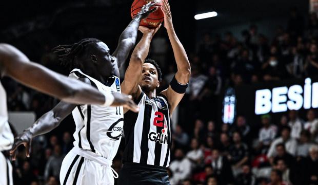 Beşiktaş, Fransız takımına 30 sayı fark attı