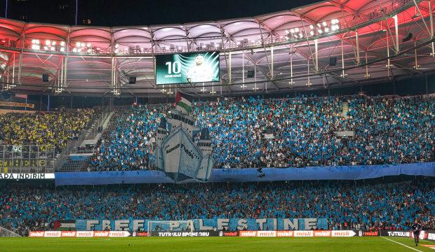 Beşiktaş taraftarından 'Sumud Filosu' koreografisi