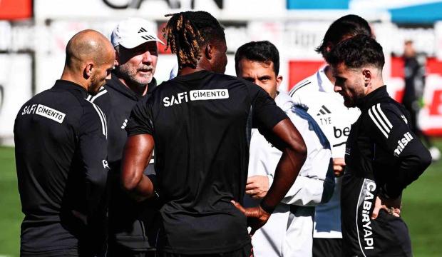 Beşiktaş'ta derbi öncesi Rafa Silva sevinci