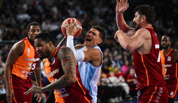 Galatasaray 2 sayı farkla yıkıldı!