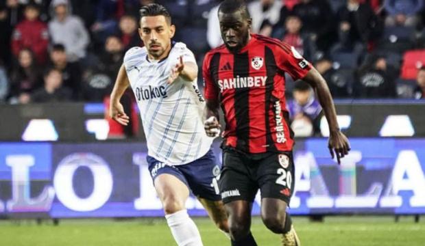 Gaziantep FK - Fenerbahçe! Muhtemel 11'ler: Takımın bel kemiği sahada...