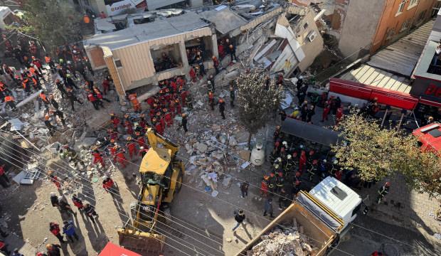 Gebze'de enkaz altında kalanların isimleri belli oldu: Binada sadece bir aile varmış!