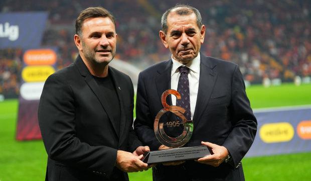 Okan Buruk'a maç öncesi sürpriz ödül!