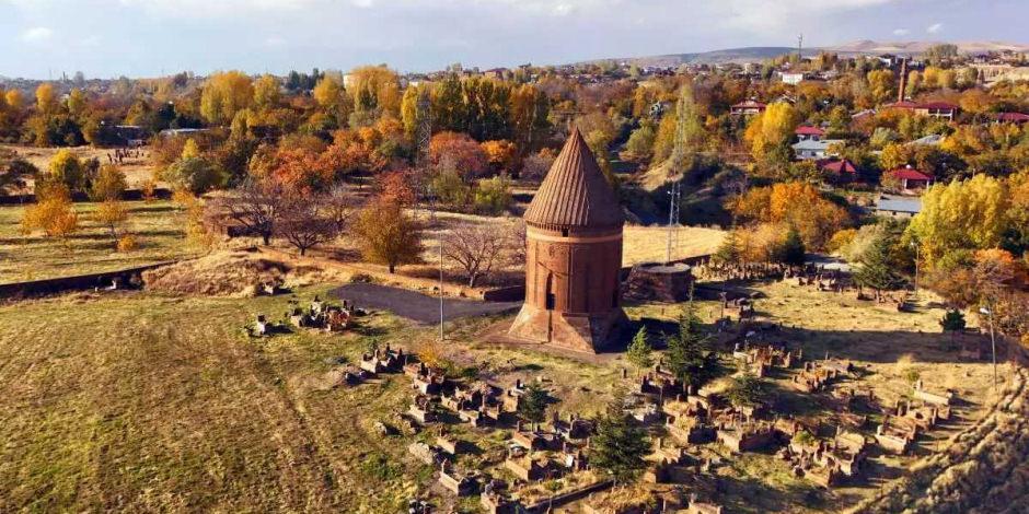 &lsquo;Sakin şehir&rsquo; Ahlat&rsquo;tan sonbahar resitali