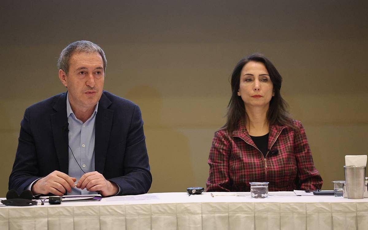 DEM Parti Eş Genel Başkanı Tuncer Bakırhan ve Tülay Hatimoğulları