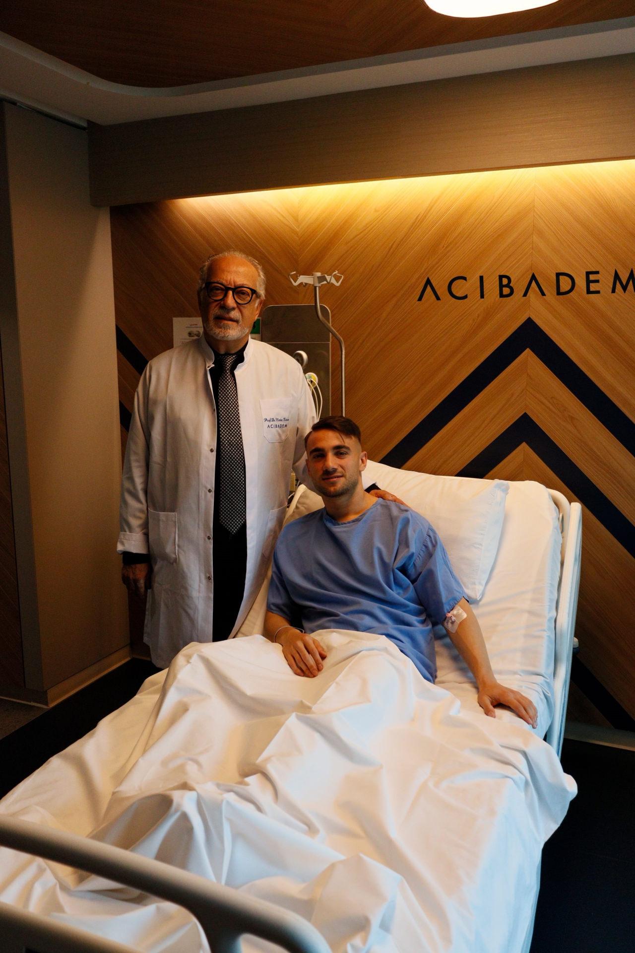 Galatasaray'ın milli futbolcusu Yunus Akgün ameliyat oldu