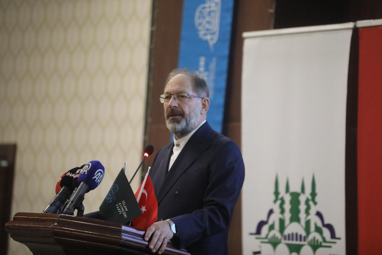 Eski Diyanet İşleri Başkanı Ali Erbaş, Balkan Alimleri Buluşması'nda konuştu.