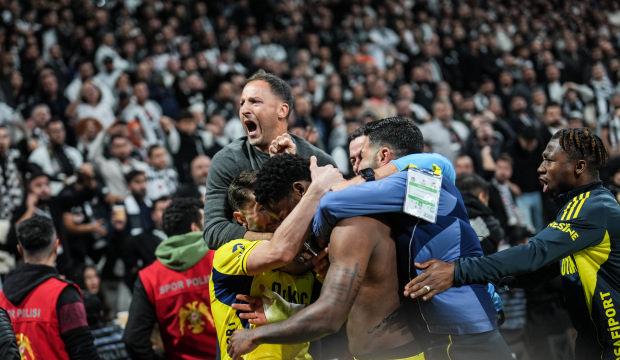Fenerbah&ccedil;e'nin yıldızından Beşiktaş taraftarına olay hareket
