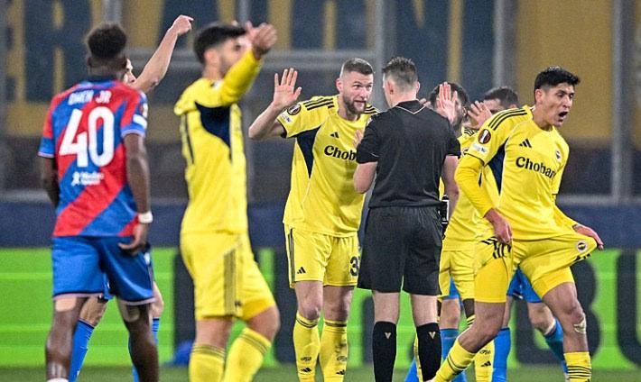 UEFA Avrupa Ligi 4. hafta müsabakası: Viktoria Plzen-Fenerbahçe karşılaşması.