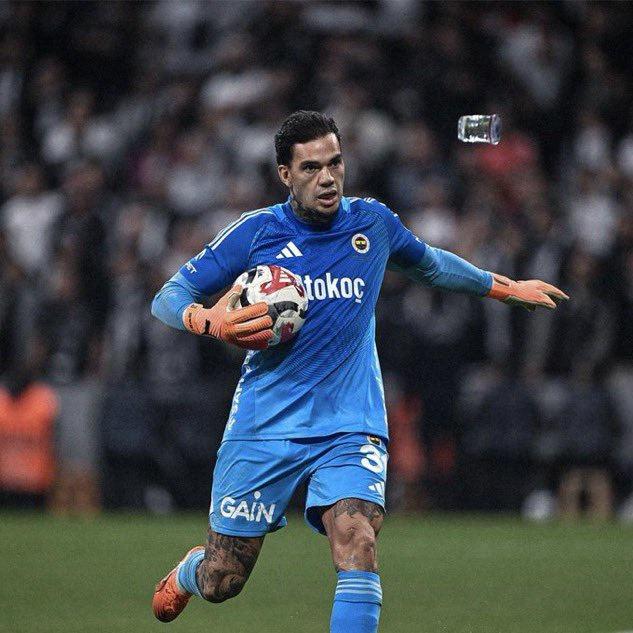 Fenerbahçe'nin Brezilyalı kalecisi Ederson