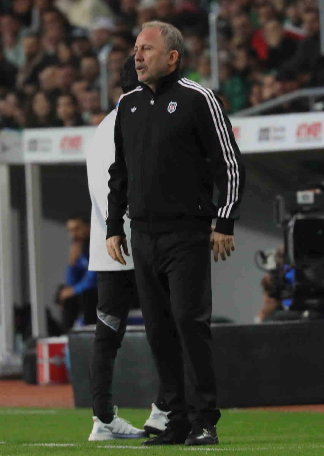 Beşiktaş teknik direktörü Sergen Yalçın