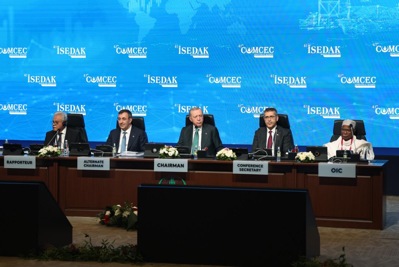 Erdoğan, açılış töreninde İslam alemine çağrı yaptı. 