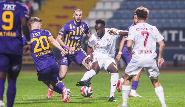 Antalyaspor deplasmandan 3 puanla döndü