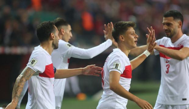 Fenerbahçe milli yıldız için atağa kalktı: İddialara ilk yanıt geldi