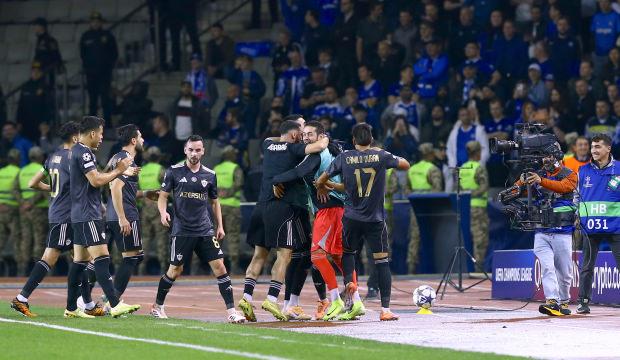 Karabağ d&uuml;nya devine ge&ccedil;it vermedi! 