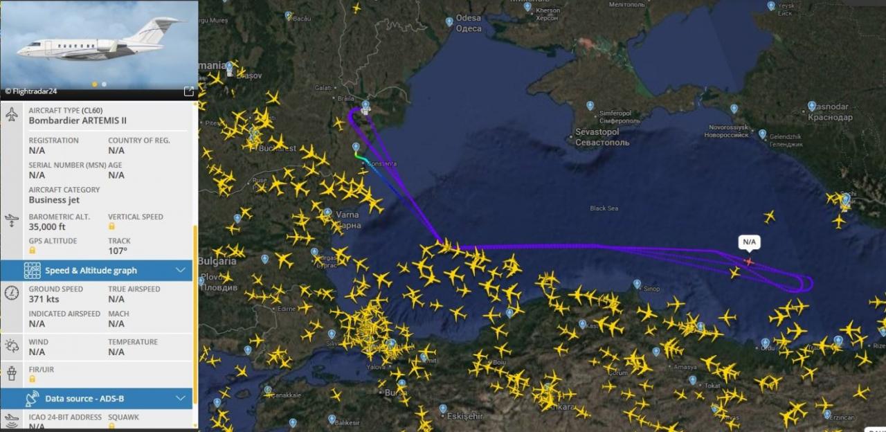 ABD istihbarat uçağının Karadeniz üzerindeki seyrini gösteren harita