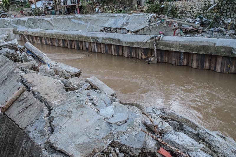 Filipinlerde meydana gelen süper tayfun