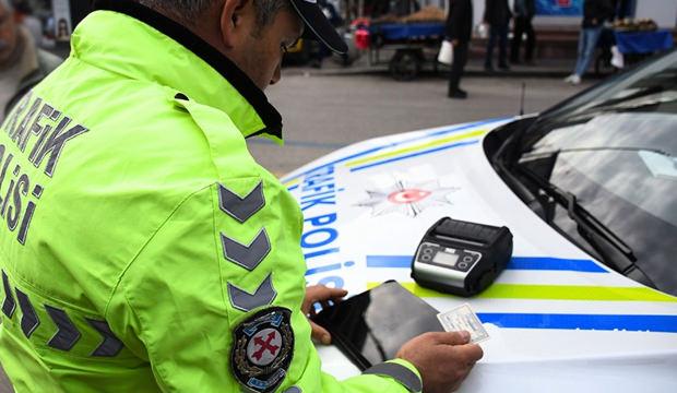 Sürücüler dikkat: 993 TL ceza yazılacak! Artık mecburiyet getirildi