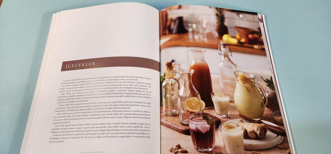 Afrika Yemek Kültürü kitabının içecek içeriğinin yer aldığı bölüm.