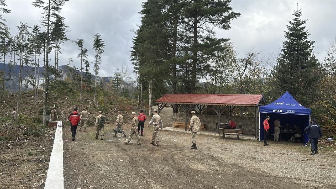 Bölgede yapılan aramalardan görüntü