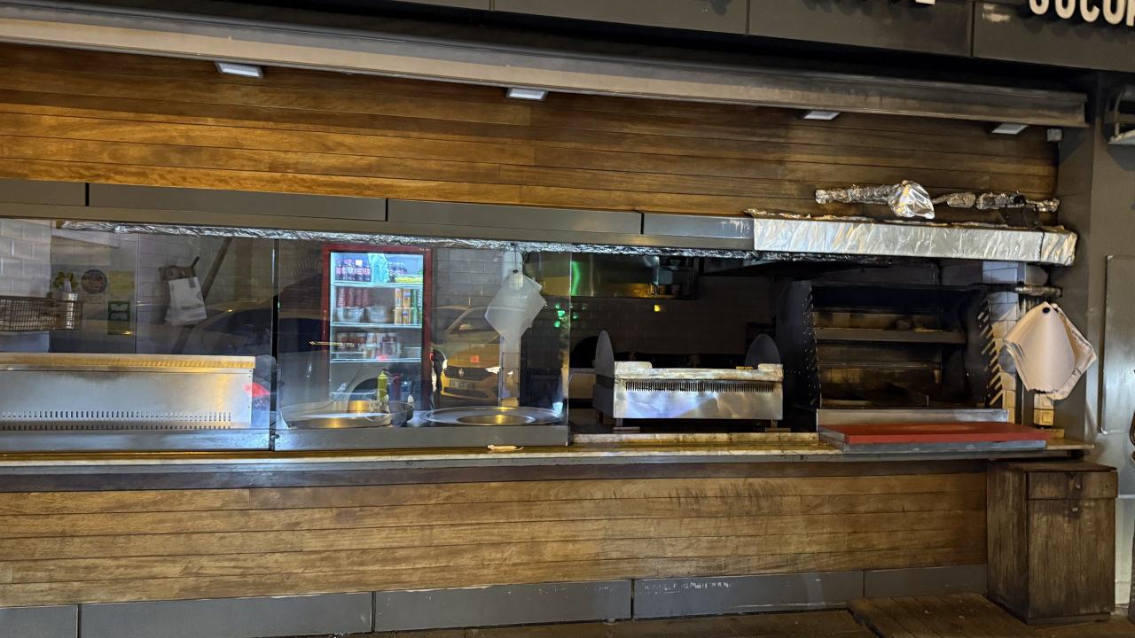 Ailenin midye yediği dükkan