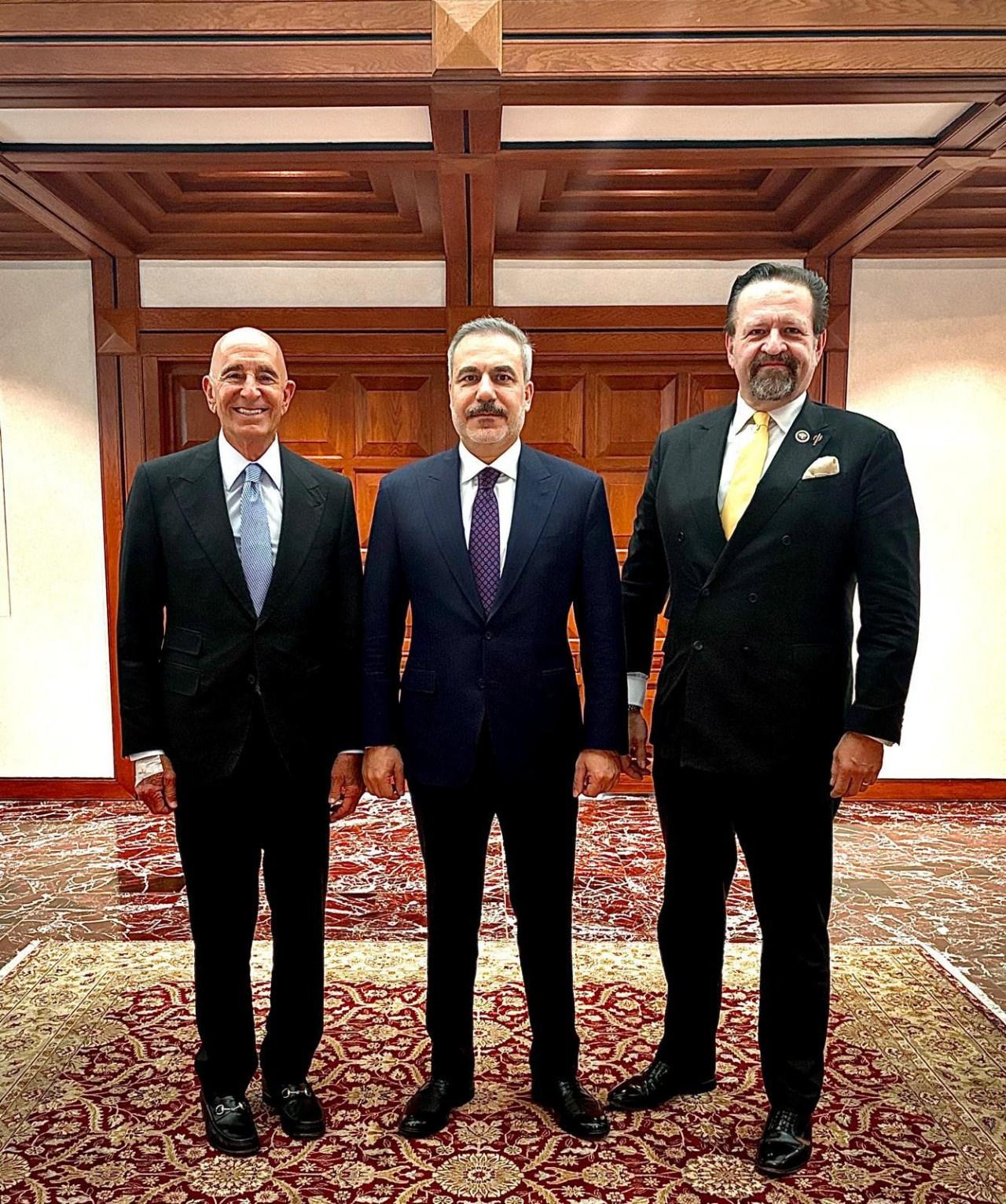 Bakan Fidan, ABD Büyükelçisi Barrack ve Trump’ın Kıdemli Danışmanı Gorka’yı kabul etti