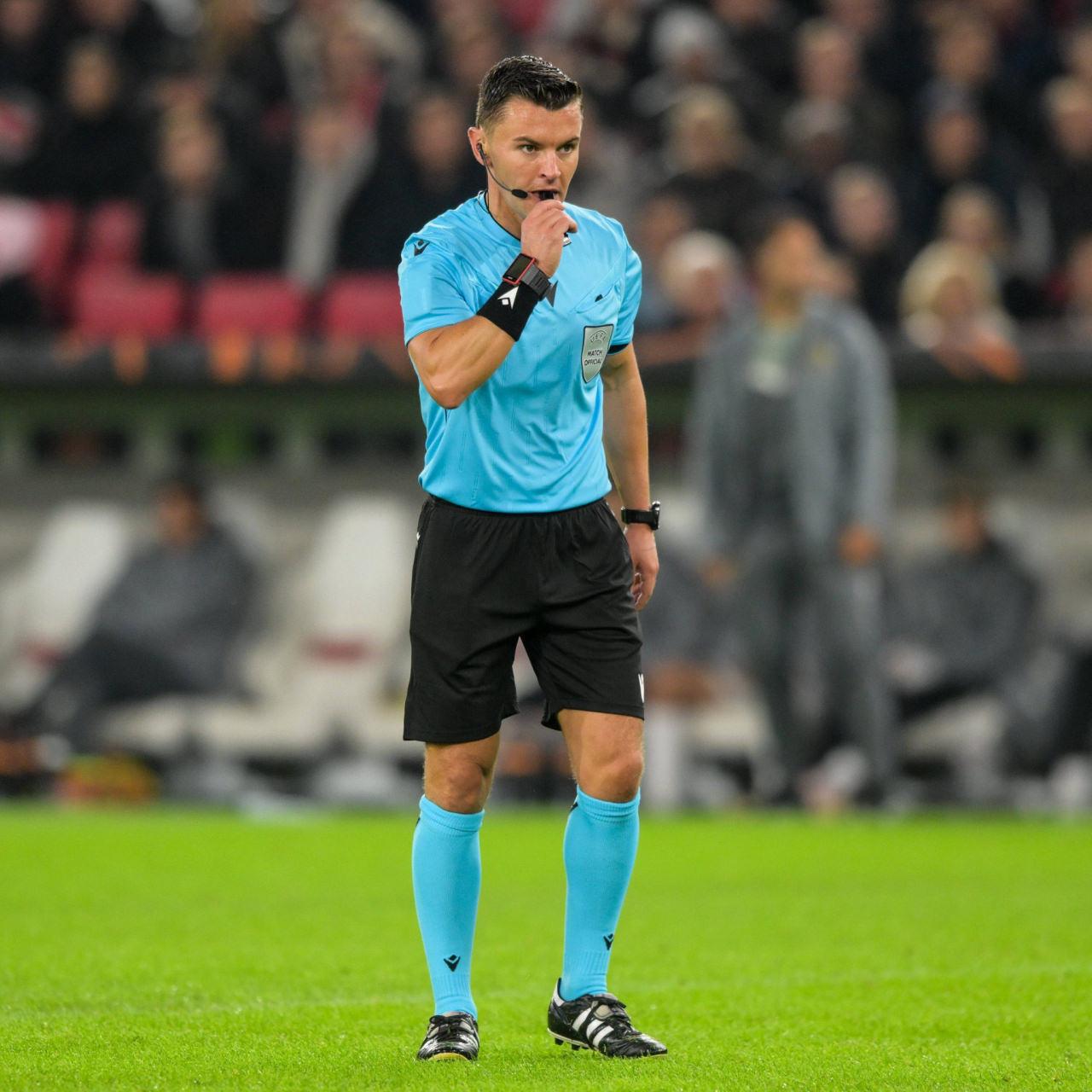 İskoç hakem Nicolas Walsh