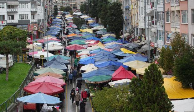 Pazarcıların tutumları marketlere yönlendiriyor