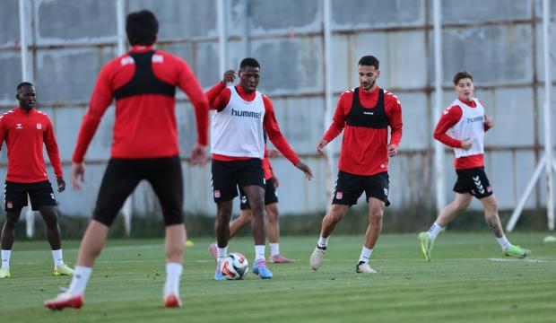 Sivasspor’da Esenler Erokspor maçı hazırlıkları başladı