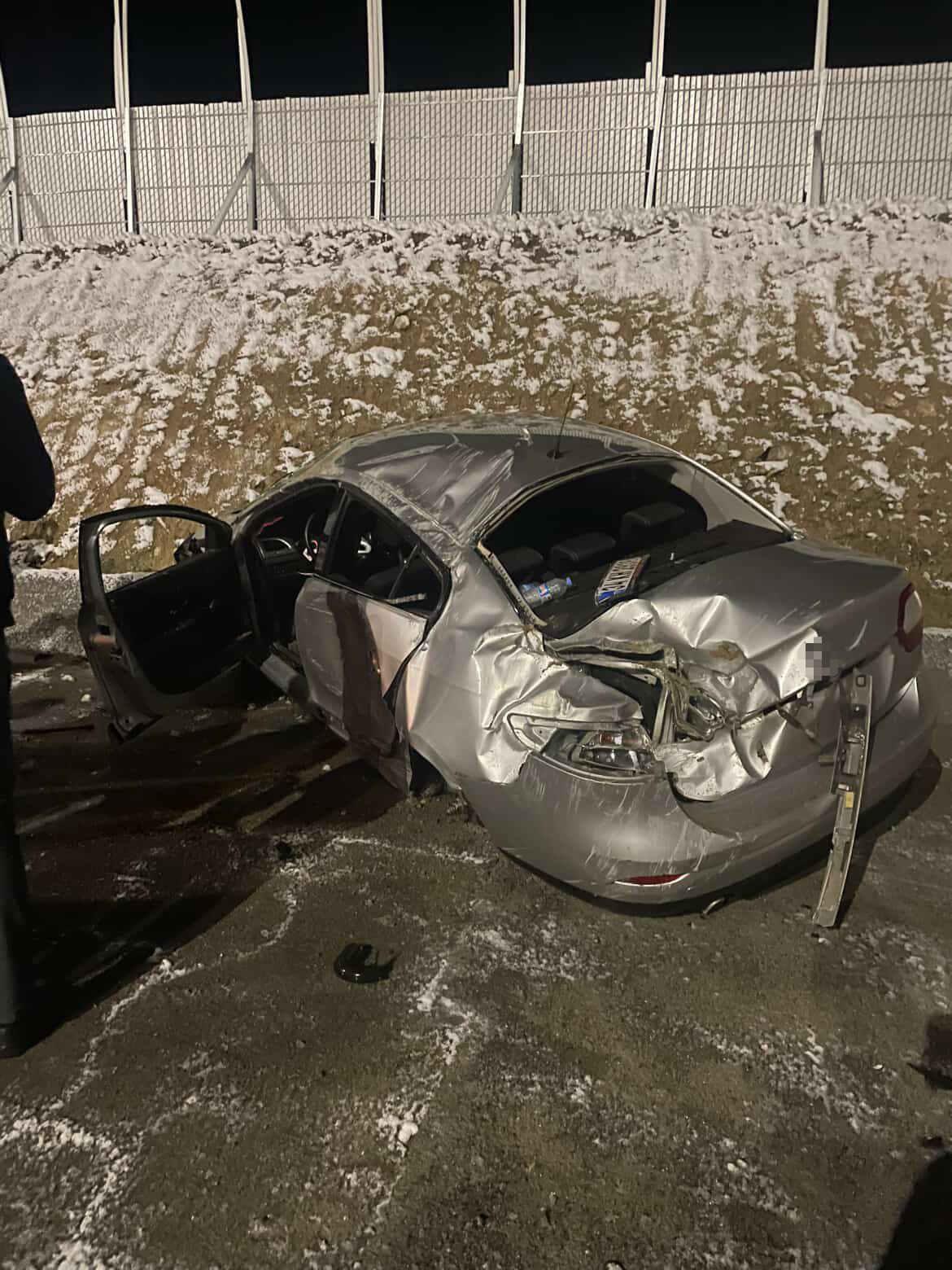 Karşılaşmada görev alan hakemlerin kullandığı aracın son hali.