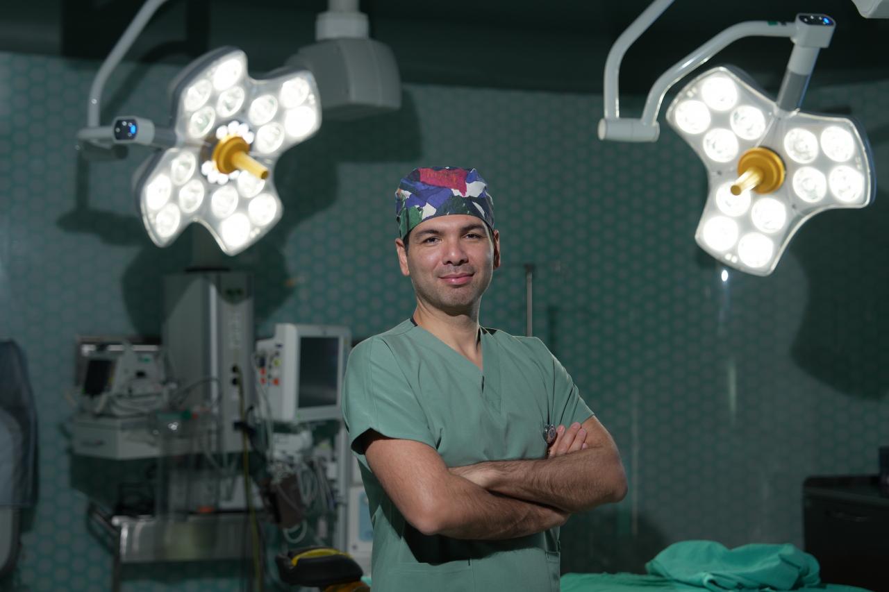 Genel Cerrahi Uzmanı Doç. Dr. Hüsnü Aydın