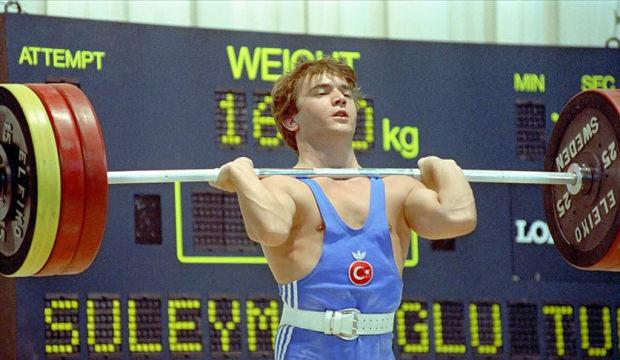 Naim S&uuml;leymanoğlu memleketinde anıldı!