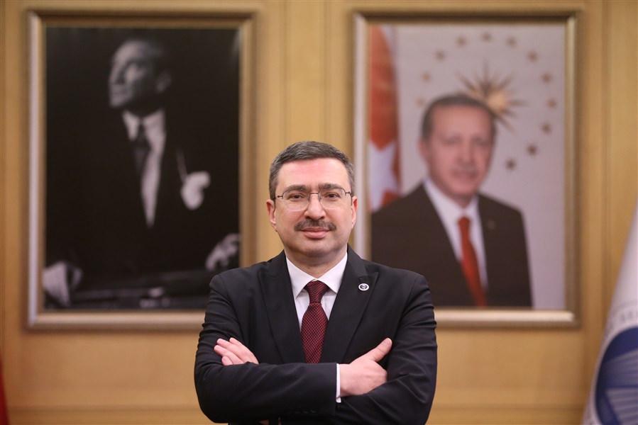 Gönül, şu anda 120-130 civarında halka arz başvurusunun bulunduğunu belirtti ve dosya süreçleri tamamlandıkça yeni arzların hızlanacağını mesajını verdi.