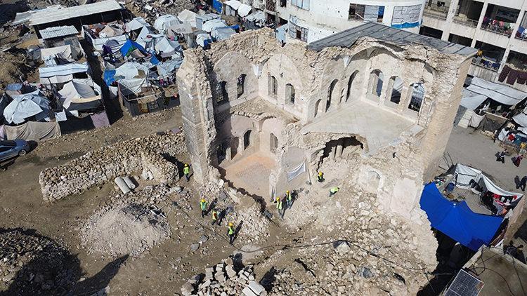 Paşa Sarayı Müzesi'nin yüzde 70'i yıkıldı