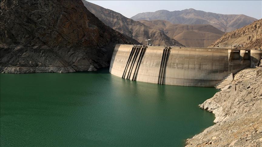 İran’da yağışların durmasıyla barajlar boşalırken Tahran dahil 15 eyalet ciddi su kriziyle karşı karşıya
