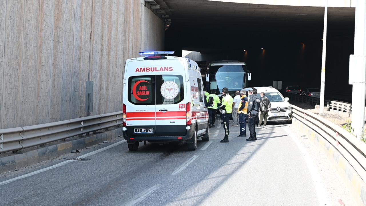 Olay yerine çok sayıda ekip sevk edildi.