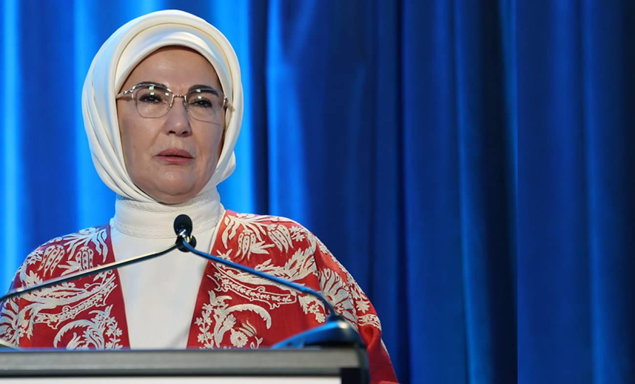 Emine Erdoğan "Anadoludakiler: Sof'un Zamansız Yolculuğu Sergisi"nin açılışında konuştu