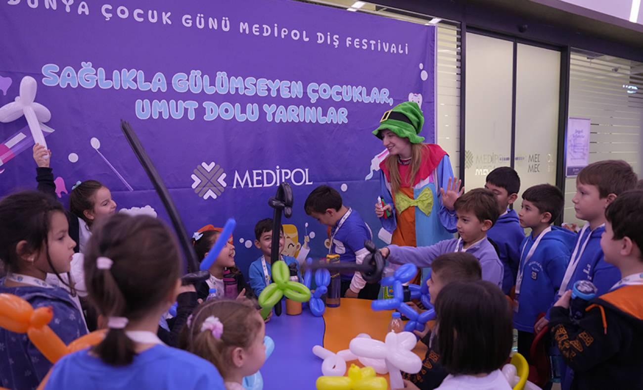 Medipol'de Dünya Çocuk Günü'ne özel 'Diş Festivali' coşkusu!