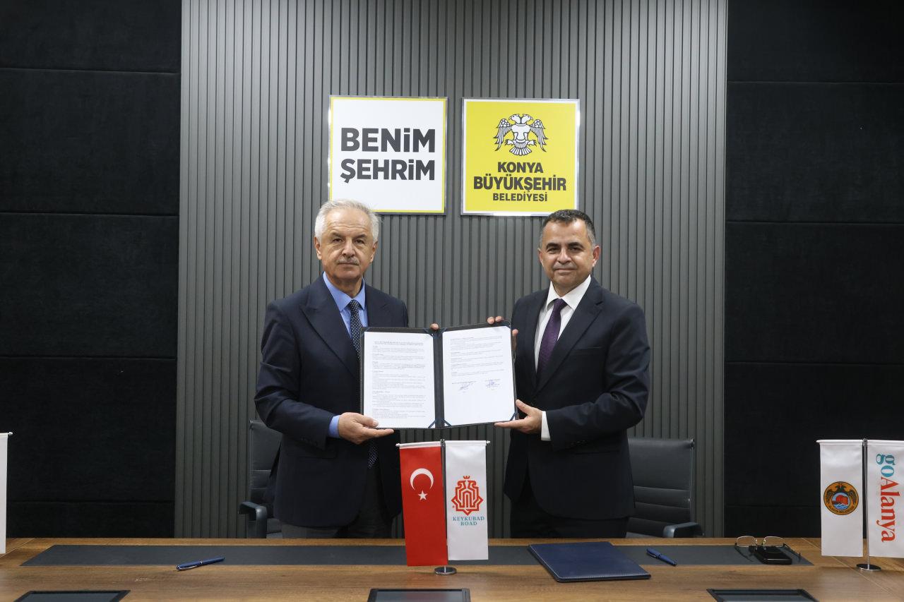 Konya Büyükşehir Belediyesi ve Alanya Belediyesi arasında “Keykubad Göç ve Kervan Yolu Projesi” kapsamında iş birliği protokolü imzalandı.