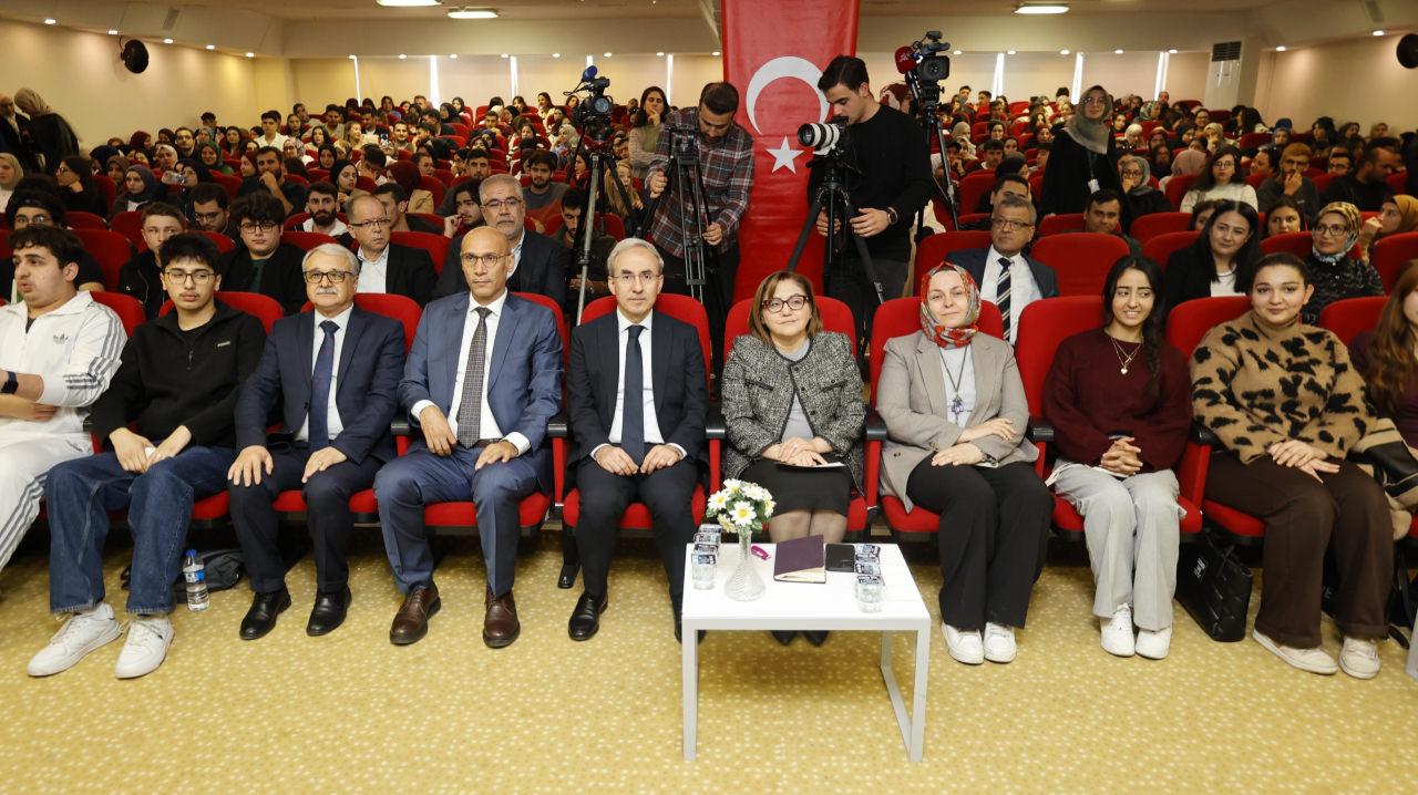 GİBTÜ Gençlik Buluşmaları etkinliğine yoğun katılım sağlandı. 