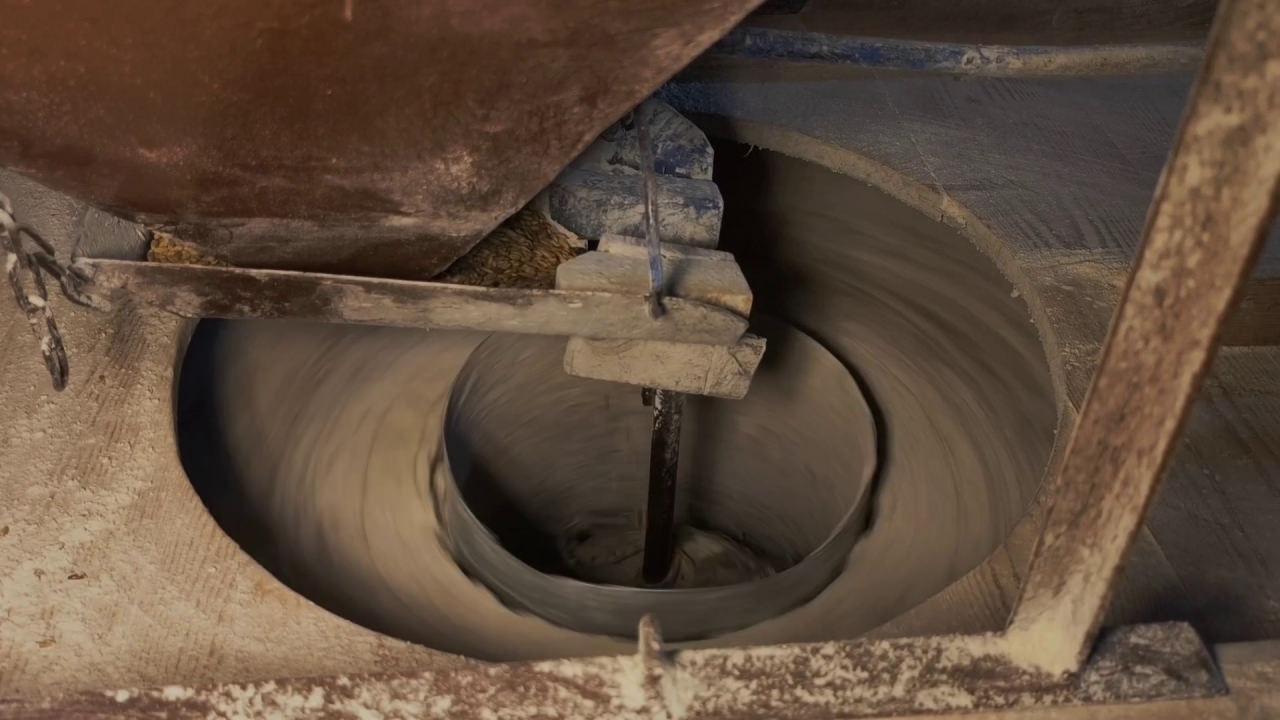 Ali Koçak'a ait dede mirası değirmen.