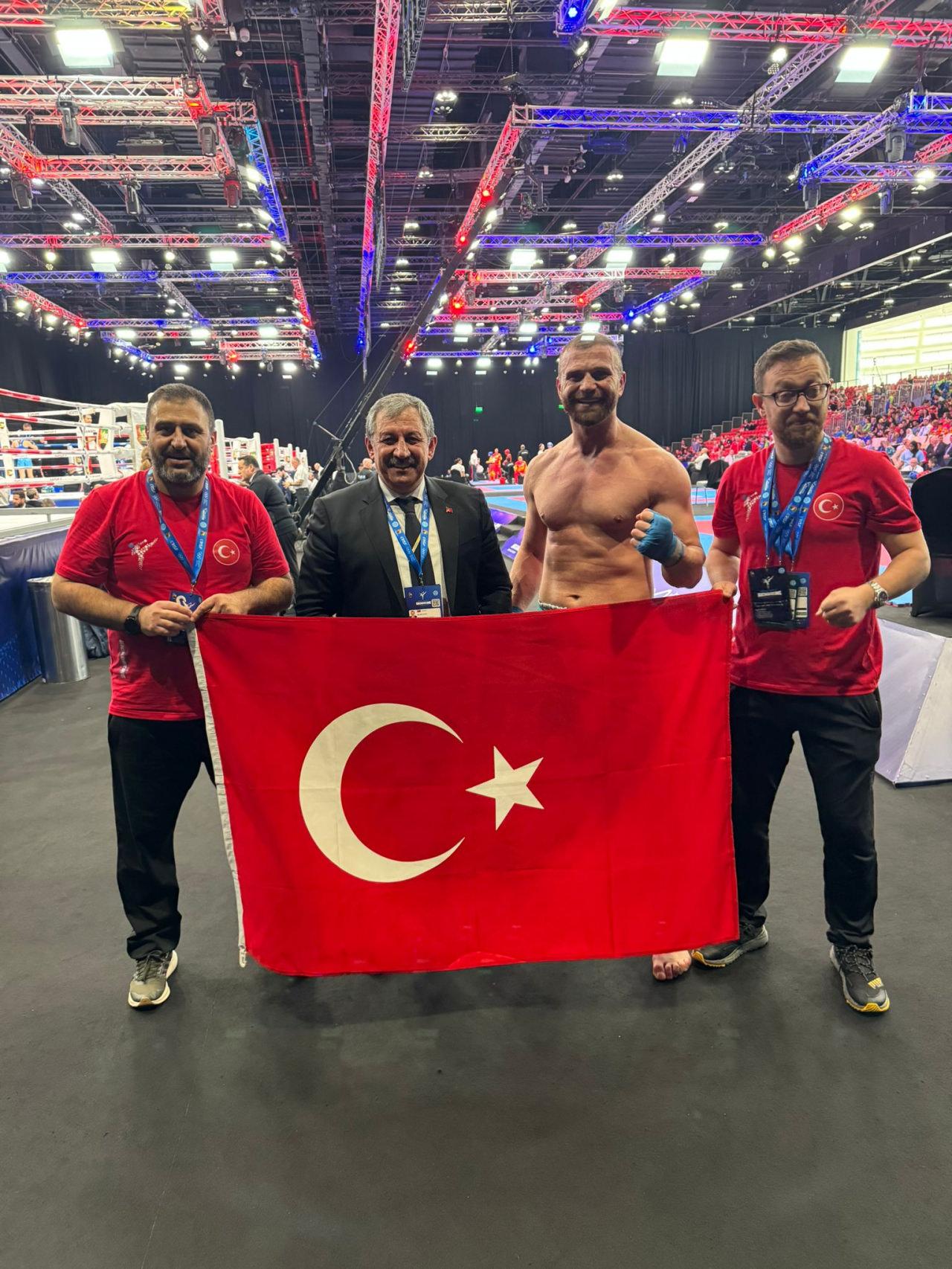 Milli kick boksçu Kadir Yıldırım