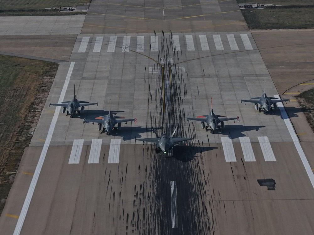 Bayraktar KIZILELMA hava-hava füzesiyle dünyada ilke imza attı